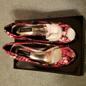 NIB WHBM Black and Pink Floral High Heels size 6.5